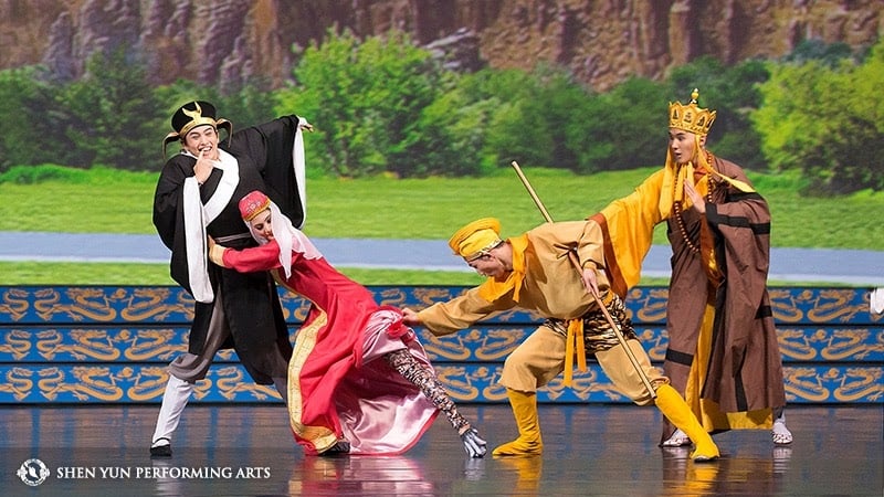 The ancient tales of "Journey to the West" comes to life for the audience, retelling the story of how a monk and his disciples overcame obstacles on their journey to obtain Buddhist scriptures (Photo: Shenyunperformingarts.org).