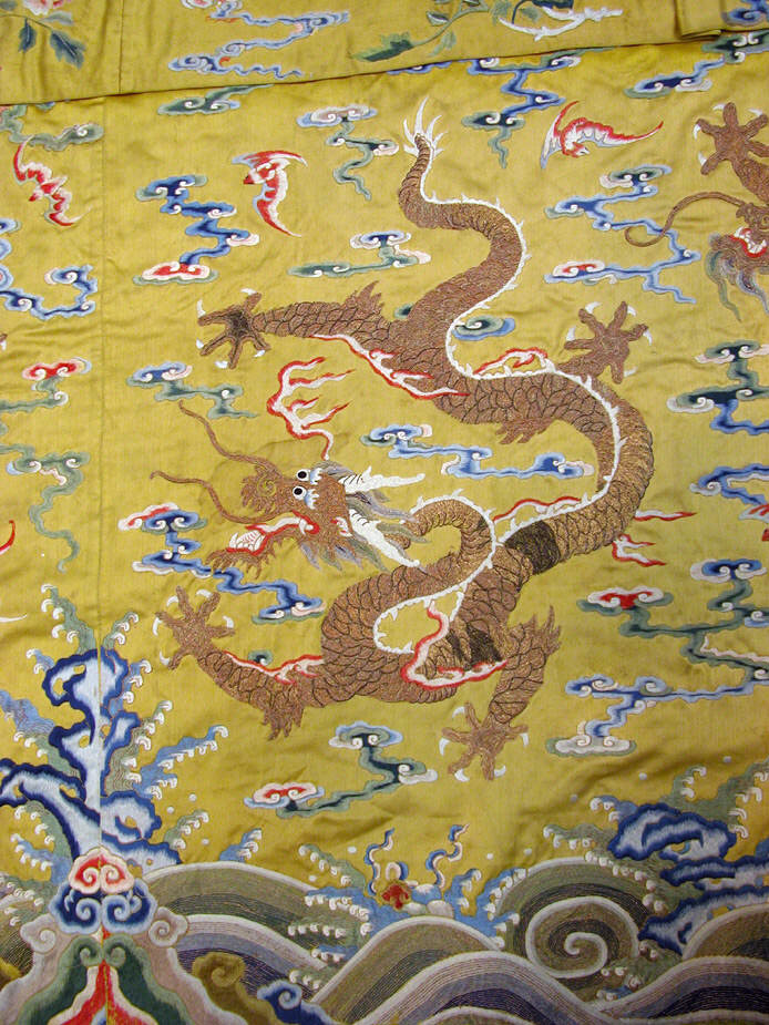 Embroidery of Jianglong (photo: wikimedia)